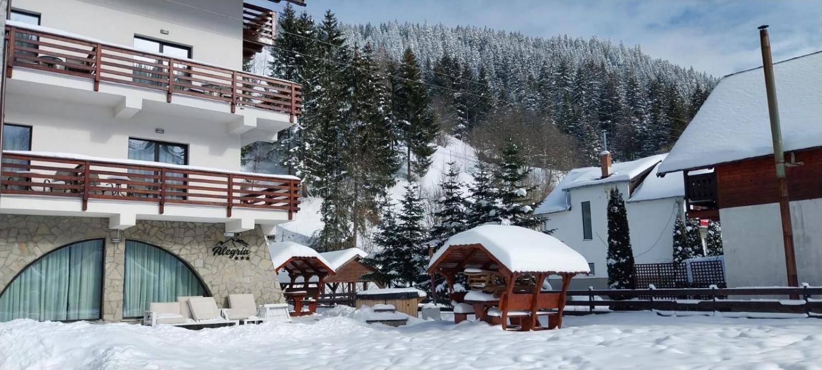 Alegria - Moieciu De Sus Hotel Moeciu De Sus Exterior photo